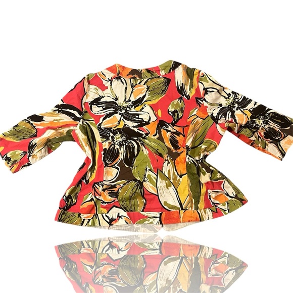 Floral Tropical Buttoned Light Blouse XXL - Picture 2 of 4